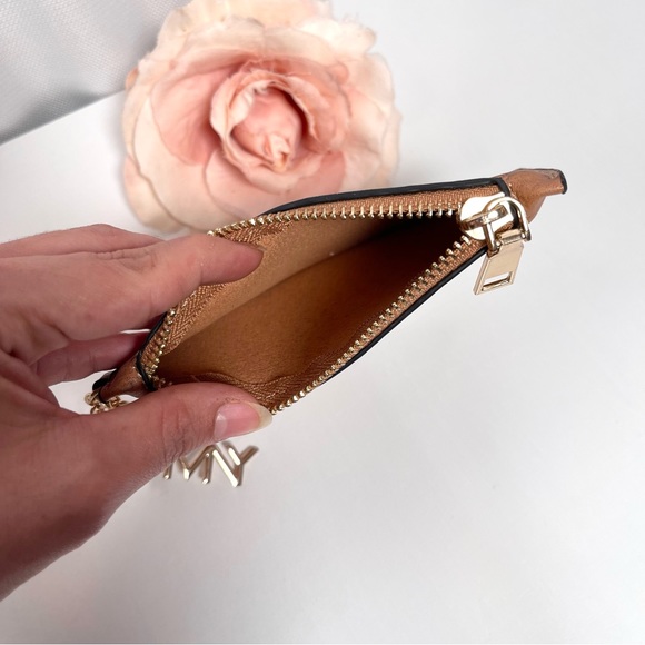 🌸 4/$20 New Marc New York card coin wallet Tan leather - Picture 3 of 3